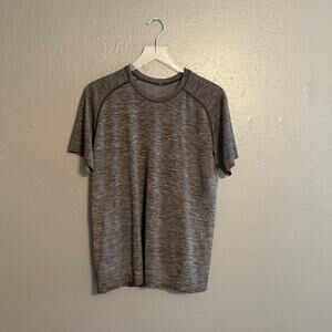 Lululemon Metal Vent Tech T-Shirt Size M